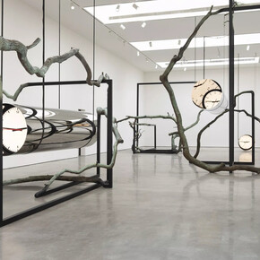 Alicja Kwade, Telos tales, exhibition view. Courtesy of Pace Gallery
