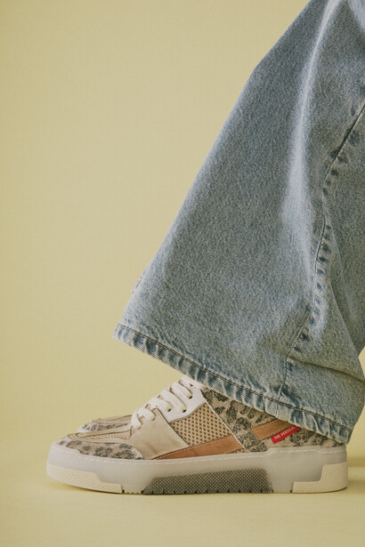 Sneaker by TheVerticaLine, linea Basket Shape