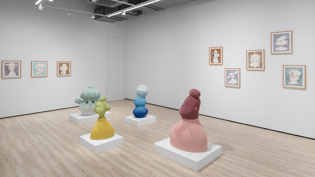 En Iwamura, Glances and echoes, exhibition view. Courtesy of Almine Rech
