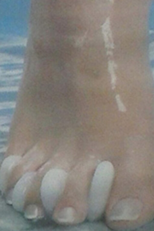 Lai Lon Hin, Pedicure Stones, 2014, Archival inkjet print on Hahnemühle paper. Courtesy of artist and Blindspot Gallery