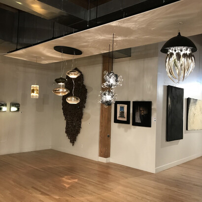 Custom Luxory Glass & Light Works. Courtesy of Tansey Contemporary