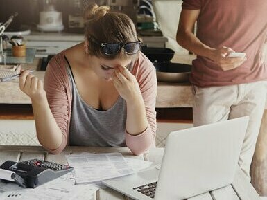 Tensions communes face aux difficultés administratives