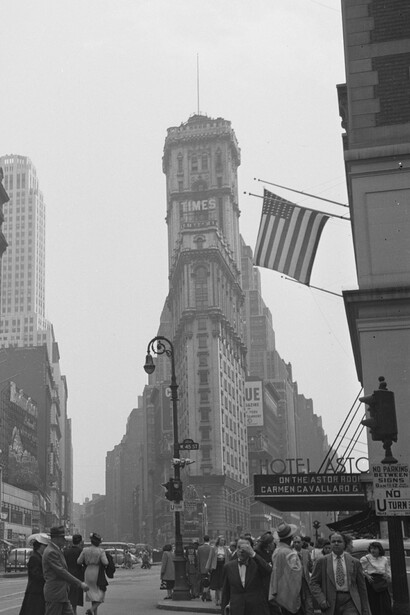 Times Square en junio de 1948, fotografía de  Willem van de Poll