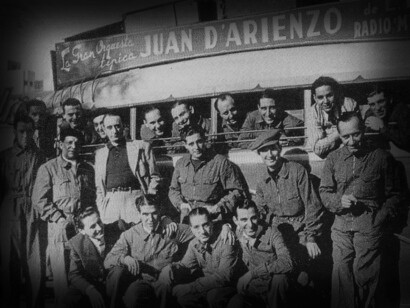 La orquesta de Juan D'Arienzo con Armando Laborde y Alberto Echagüe