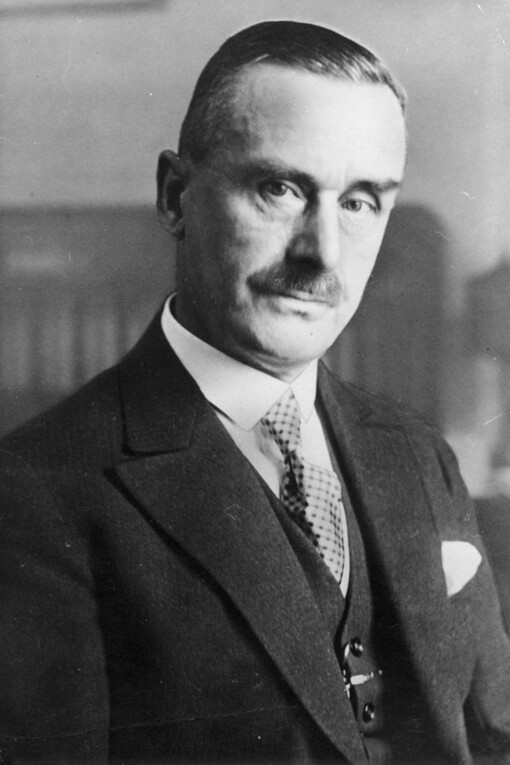 Thomas Mann. Rifletti sul significato più profondo del racconto, che invita a esplorare la natura umana e i confini della realtà