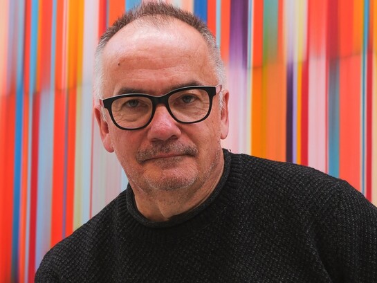 Mark Francis in un ritratto fotografico di Erin Francis