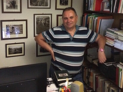 Nevio Spadoni nel suo studio