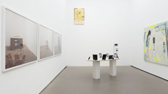 Revolte, Exhibition view. Courtesy of Eigen + Art Lab