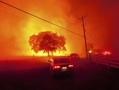 Gli incendi minacciano la terra