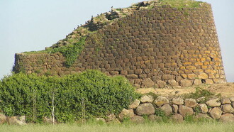 Abbasanta, resti del Nuraghe Losa