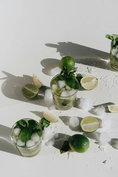 Caipirinha com cachaça. É preciso voltar as origens, onde tudo era apetitoso e saboroso