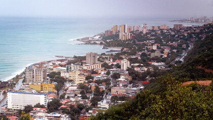 Litorale balneare a nord di Caracas e spiaggia