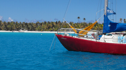 The boat Altrove after reaching Polinesia