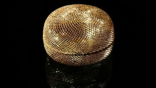 Giovanni Corvaja (b. 1971)Carved Box, 2012, 18 ct yellow gold,Height 5.6 cm, diameter 9 cm, Adrian Sassoon, London
