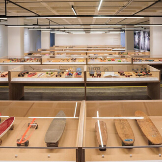 Skateboard, vue d’exposition. Avec l’aimable autorisation du Design Museum