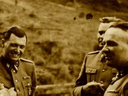 Mengele, a la izquierda