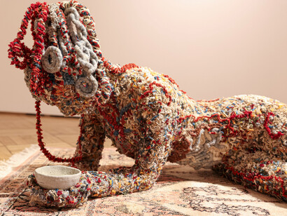 Noushin Redjaian, Tree of life, exhibition view. Courtesy of Galerie Ernst Hilger. Photo by © Katharina Schiffl