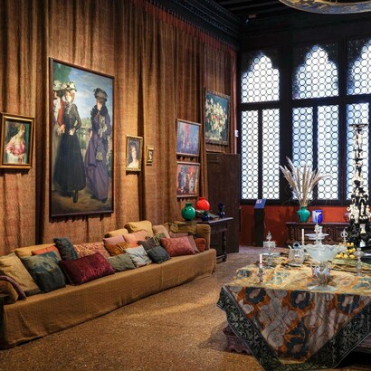 Una sala del Museo Fortuny, Venezia, Italia, ph Massimo Listri, Courtesy Fondazione Musei Civici di Venezia
