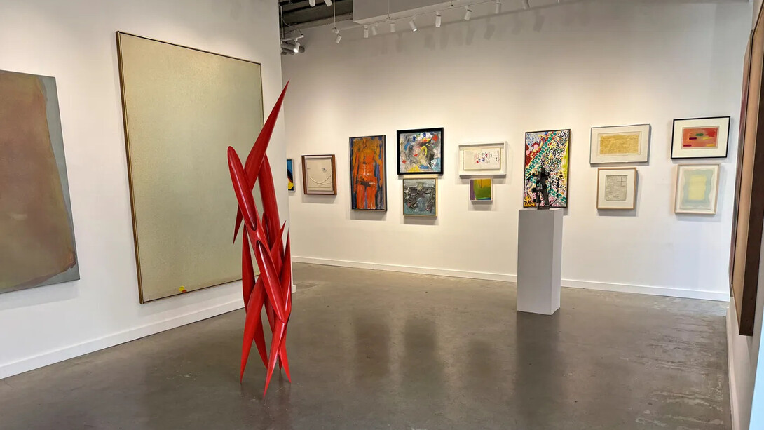 Various artists, A tribute to André Emmerich, exhibition view. Courtesy of Lincoln Glenn Gallery
