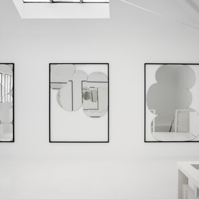 Paul Cocksedge, Squeeze, exhibition view. Courtesy of Carpenters Workshop Gallery