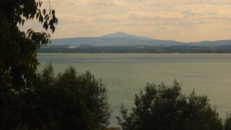 Isola Maggiore vista da Tuoro
