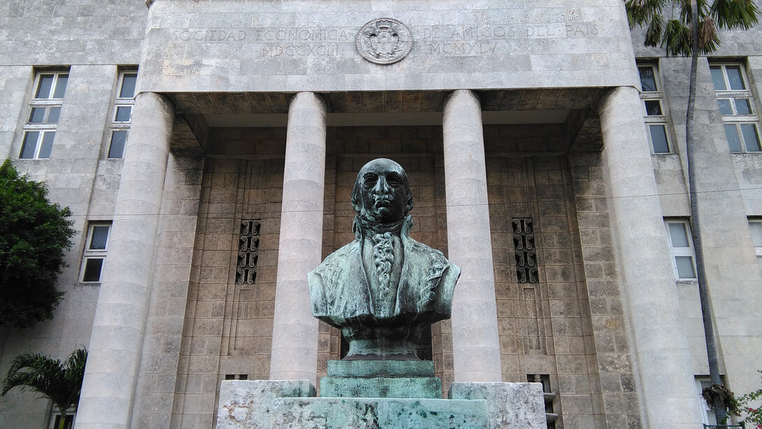 Sede de la Sociedad Económica de los Amigos del País de La Habana, Cuba