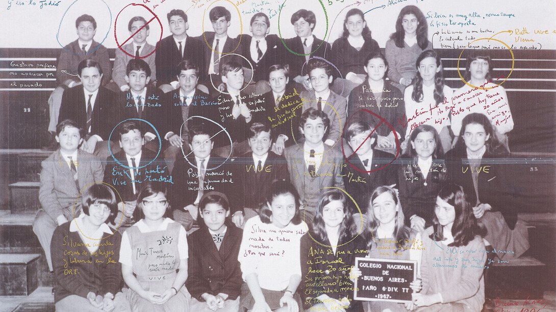 Marcelo Brodsky, The class, 1st year, 6th division (detalle), 1967-1996. Cortesía de Rolf Art