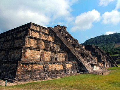 Piramide azul. El Tajín, Veracruz, México