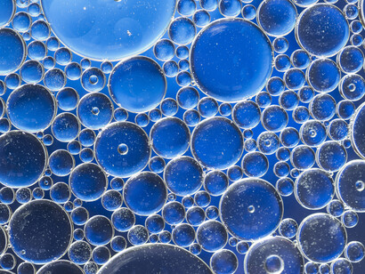 Dans cette structure de bulles, chaque élément dépend de ses relations avec les autres, comme dans l’ontologie d’Esfeld