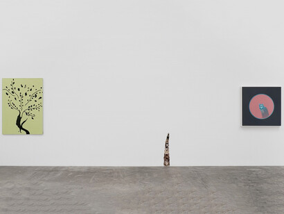 Various artists, Cats and apples, exhibition view. Courtesy of Matthew Marks Gallery