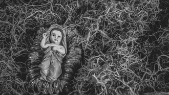 La imagen del niño Jesús en el pesebre es uno de los más populares íconos navideños