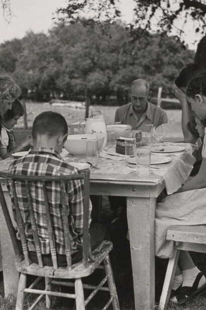 Photography from the Outside. Courtesy of Amon Carter Museum of American Art