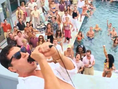 Fiestas y excesos en "El lobo de Wall Street" (2013)