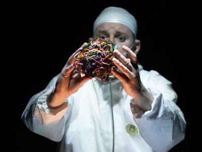 10 objects, star show . Avec l'aimable autorisation du Les Théâ Tres