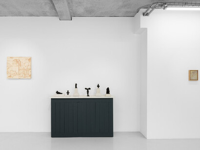 Various artists, De l’effacement de la figure humaine, exhibition view. Courtesy of Galerie Sator