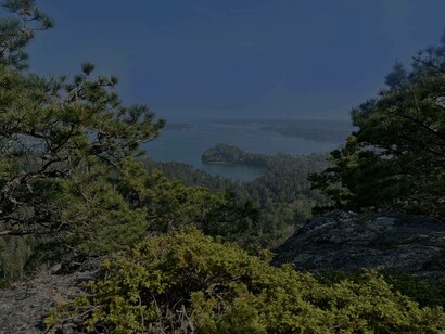 A mesmerizing view of the Acadia National Park through the lens of a hiker. Photo by Jamie Edwards