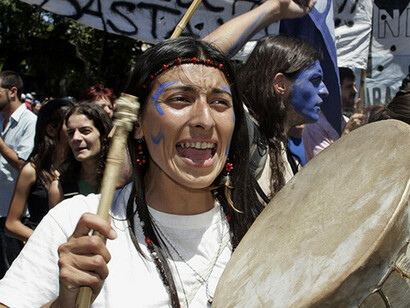 Manifestación a favor de los derechos del pueblo mapuche