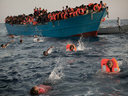 Ethiopian migrants forced into the sea off Yemen’s coast