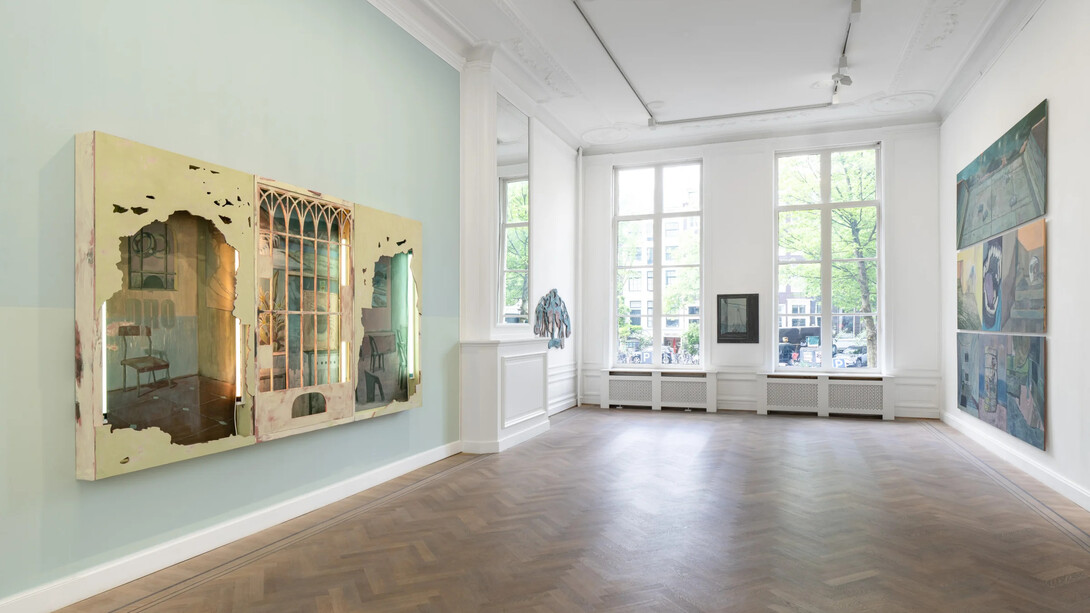 Arturo Kameya, The moon wanted to be the sun, but it was too late to change, exhibition view. Courtesy of Grimm Gallery