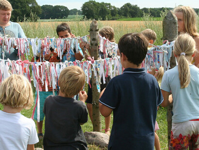 Durante las enseñanzas chamánicas los niños son bienvenidos. Los chamanes entienden que los niños de ahora son los maestros del mañana. Organizan rituales y programas especiales para niños mayores de 3 años, Holanda
