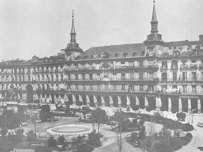 He sobrevivido a tres remodelaciones, varios temblores y dos terremotos, a miles de protestas, numerosas revueltas populares y decenas de gobernantes