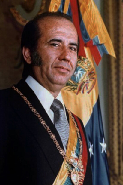 Carlos Andrés Pérez alcanzó tasas de crecimiento económico del 10% anual, creó el programa de becas Gran Mariscal de Ayacucho, pero enfrentó dos intentos de golpe de Estado en 1992 y controversias por corrupción