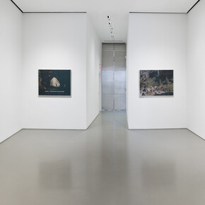 Richard Long, Full moon, exhibition view. Courtesy of Sperone Westwater