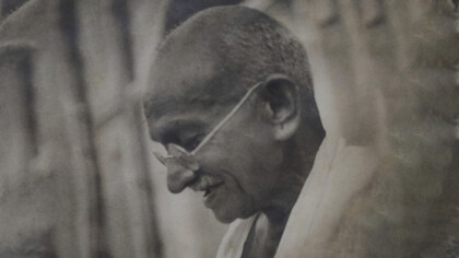 Mahatma Gandhi, ph. Rajni Kothari