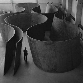 Richard Serra, Inside Out, 2013 © Richard Serra. Courtesy Gagosian Gallery. Photograph by Lorenz Kienzle. At the West 21st Street gallery