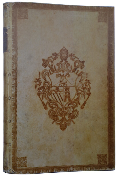 Legature, libro antico. Legatura con lo stemma di papa Benedetto XIII (1724-1730)
