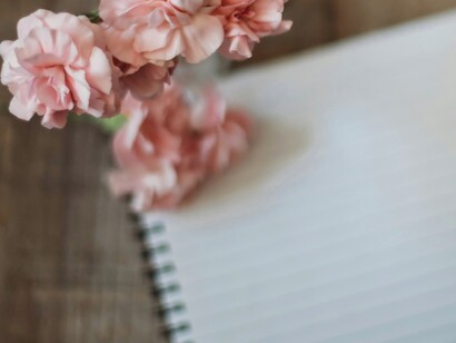 Attraverso la scrittura possiamo elaborare emozioni profonde, anche quelle che non riusciamo a dire ad alta voce