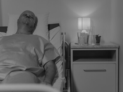 Malattia. Uomo ricoverato in ospedale