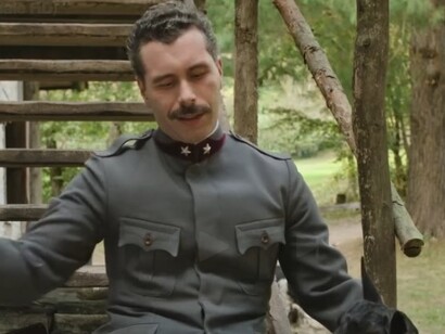 Il film si distingue per la sua narrazione intensa e realistica, che spinge lo spettatore a riflettere sulle dinamiche familiari e sociali. Gabriel Montesi in una scena del film