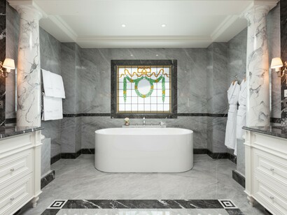 Beau-Rivage Geneva, Elisabeth Taylor 518, bathroom
